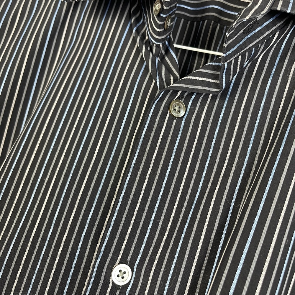 BANANA REPUBLIC men's cotton dark blue with pinstripe button-up shirt, size L - Picture 3 of 5